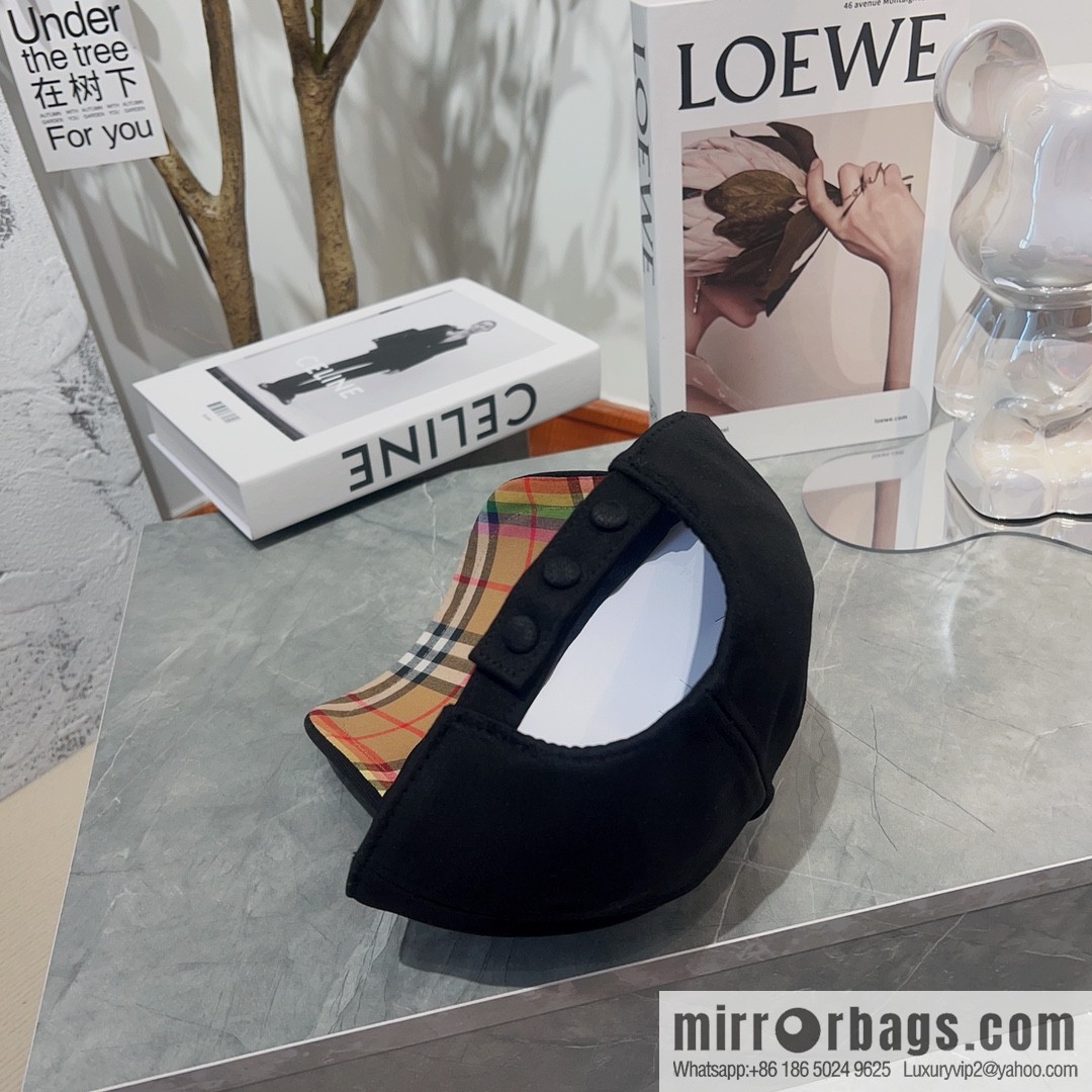 Burberry Burberry men's and women's same TB letter cap