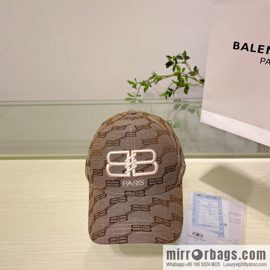 Balenciaga Balenciaga's new couple baseball cap