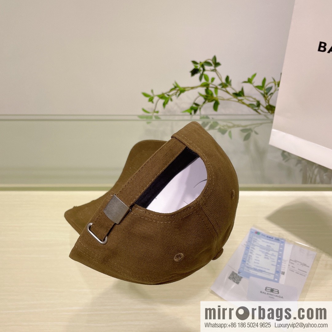 Balenciaga Balenciaga's new couple baseball cap