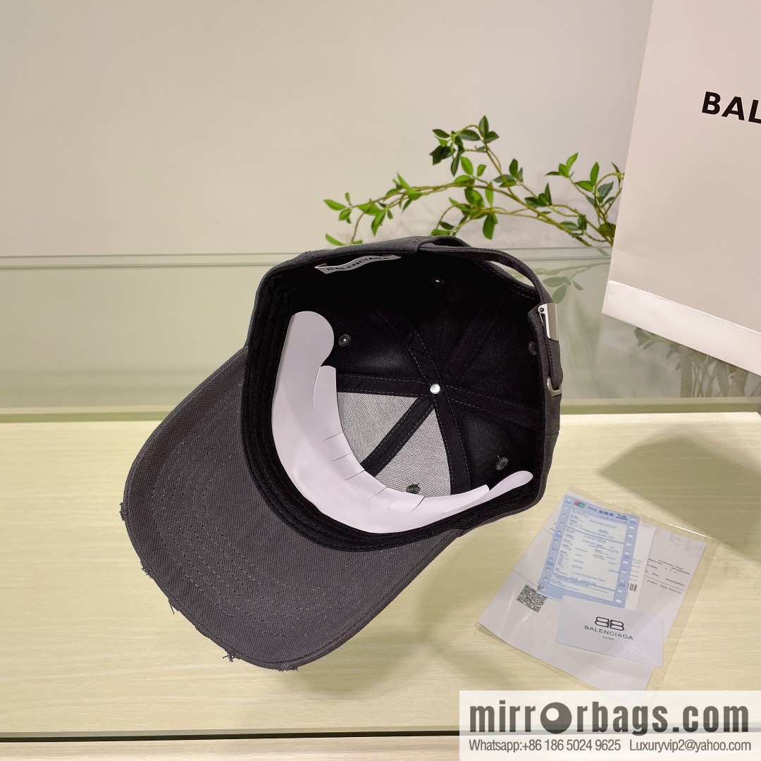 Balenciaga Balenciaga's new couple baseball cap