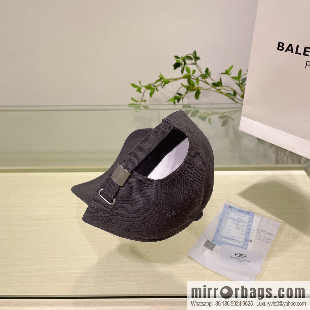 Balenciaga Balenciaga's new couple baseball cap