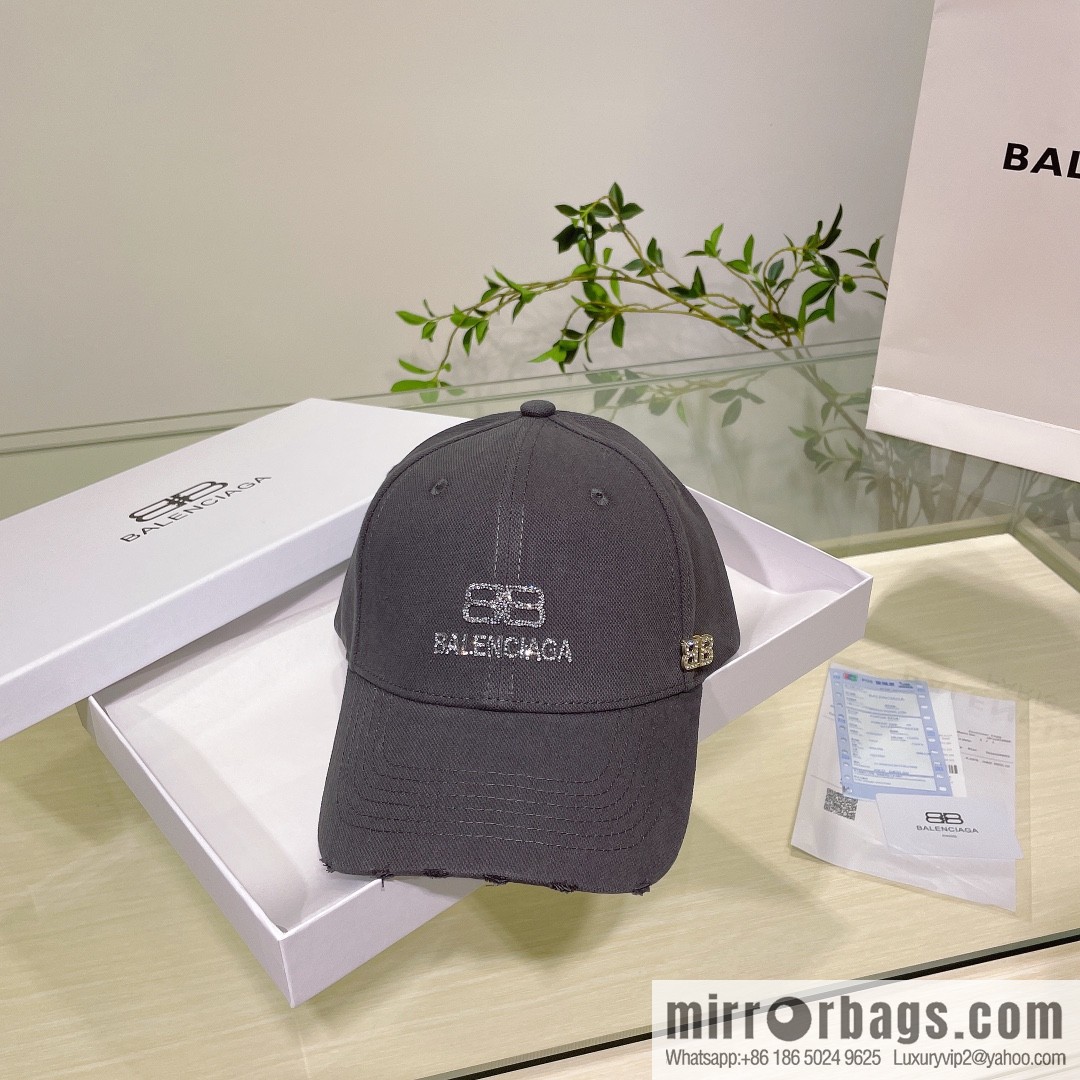 Balenciaga Balenciaga's new couple baseball cap