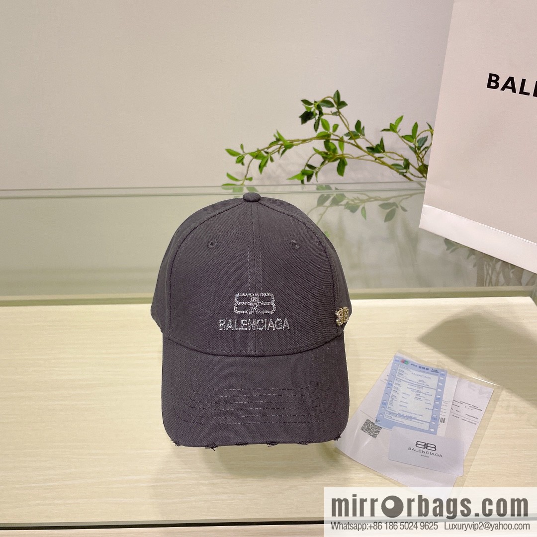 Balenciaga Balenciaga's new couple baseball cap