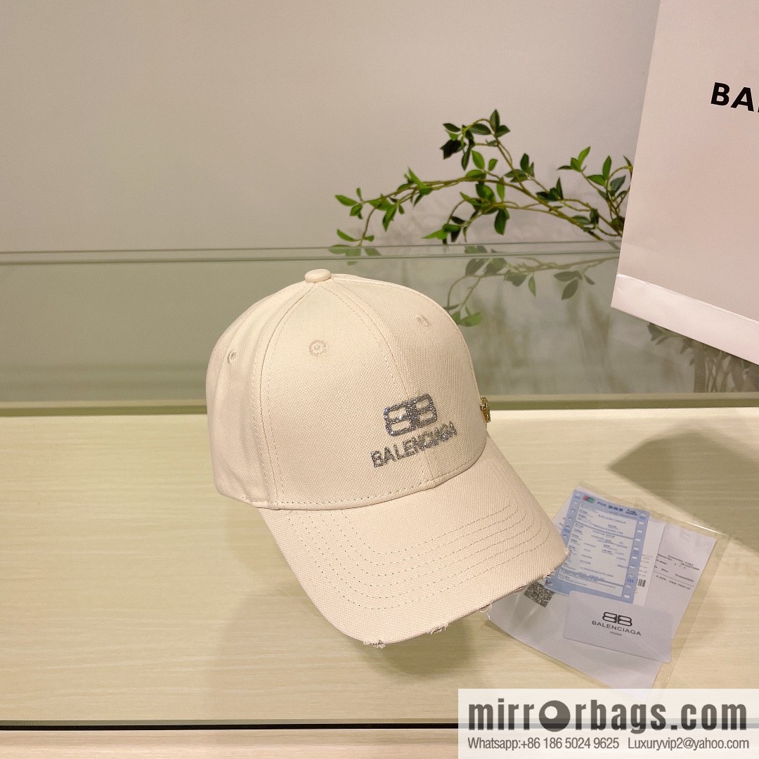 Balenciaga Balenciaga's new couple baseball cap