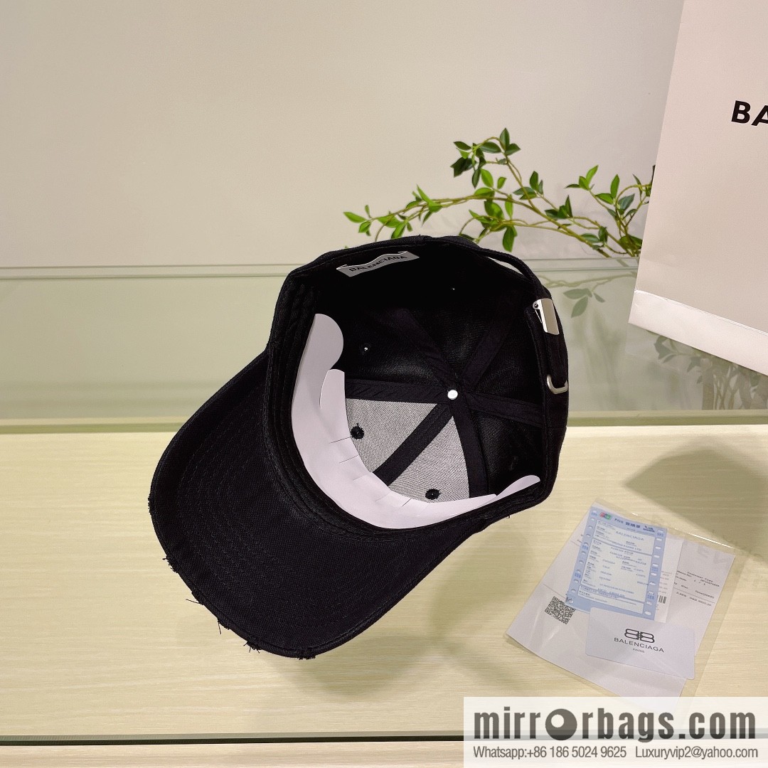 Balenciaga Balenciaga's new couple baseball cap