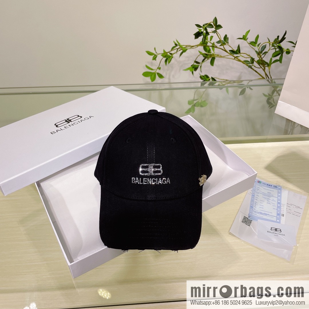 Balenciaga Balenciaga's new couple baseball cap