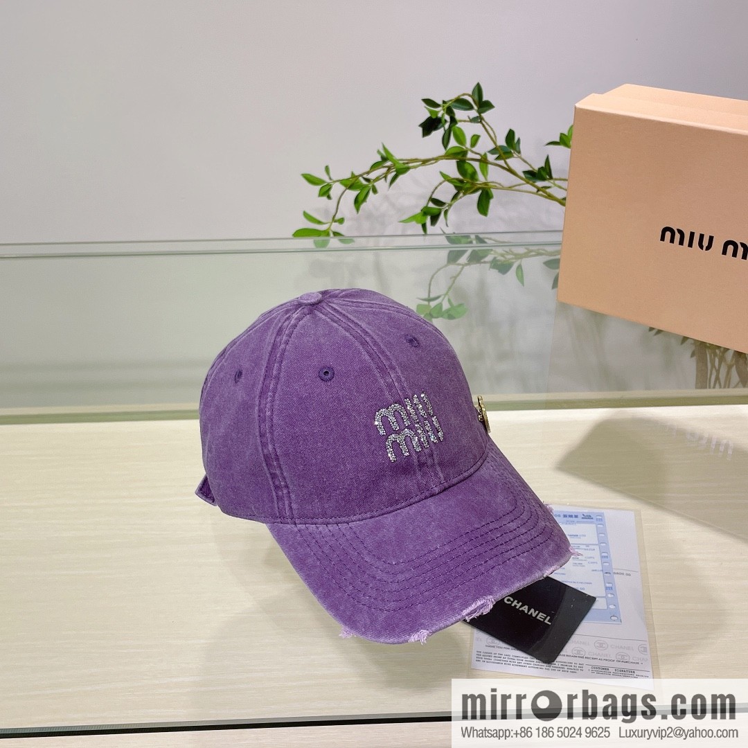 MIUMIU Miu Miu's new plain baseball cap