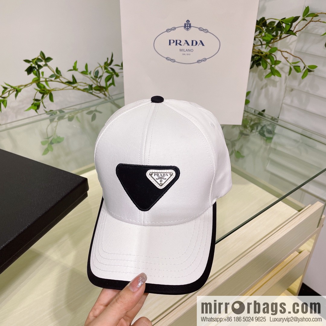 PRADA's new unisex baseball cap