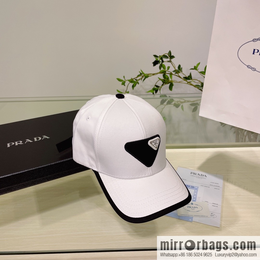 PRADA's new unisex baseball cap