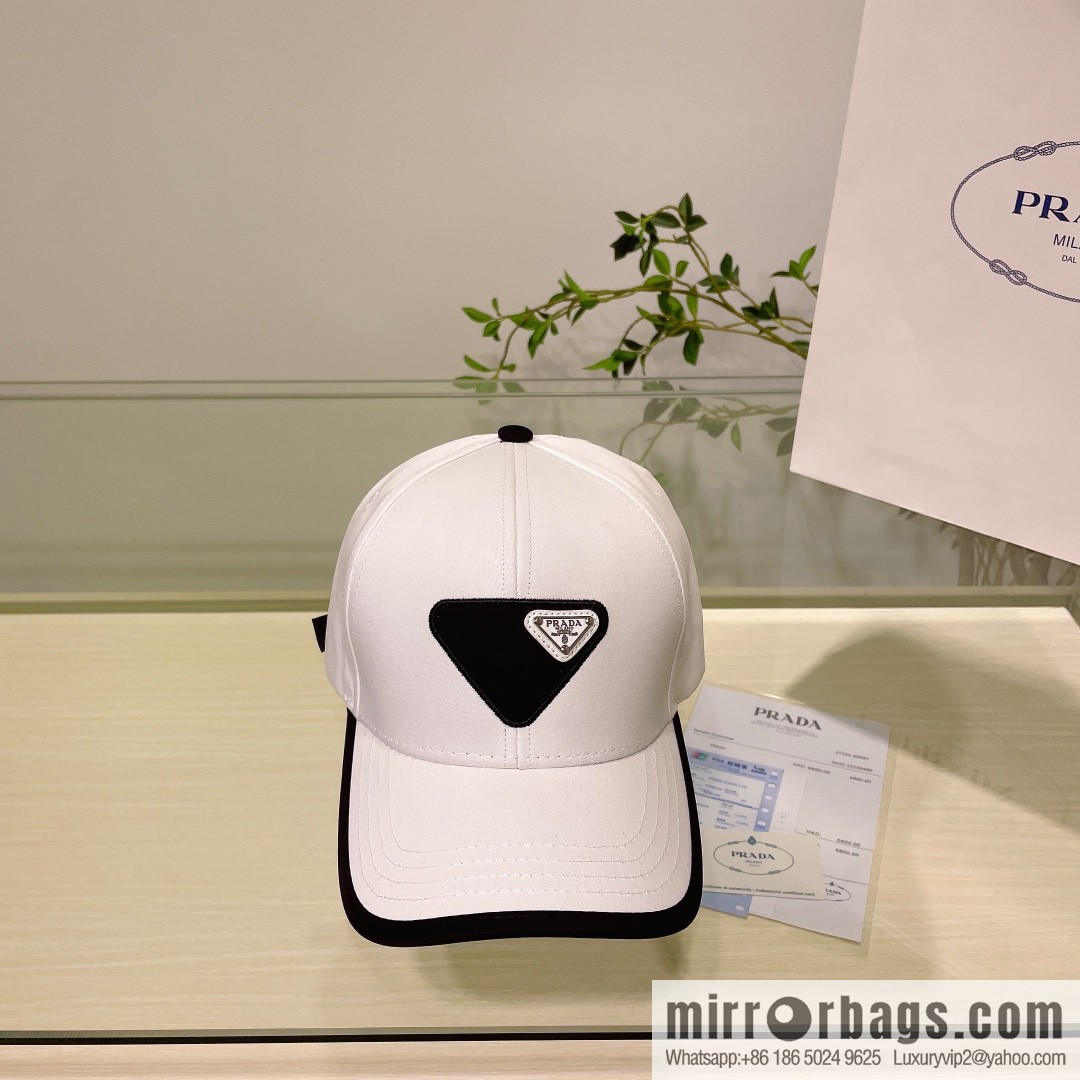 PRADA's new unisex baseball cap