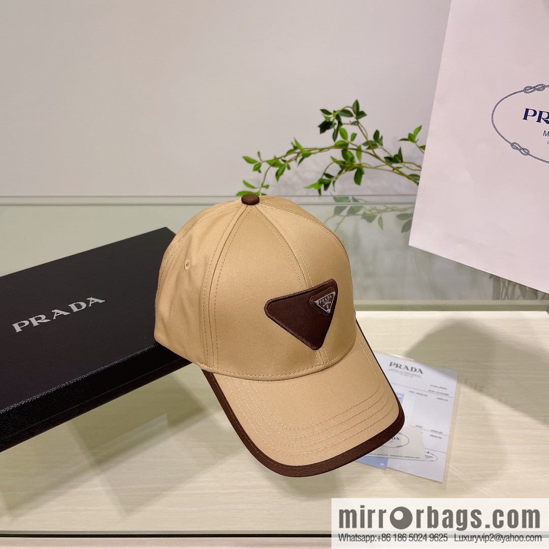 PRADA's new unisex baseball cap