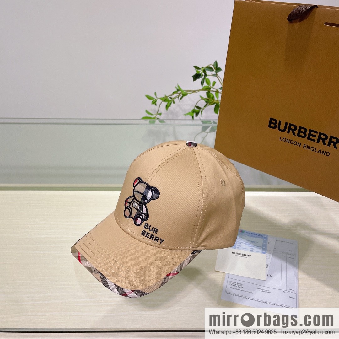 Burberry Burberry three-dimensional embroidery original baseball cap