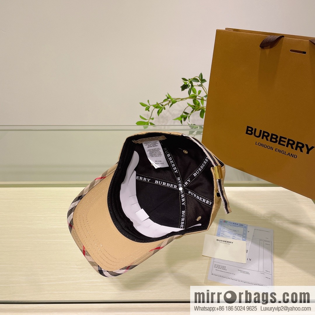 Burberry Burberry three-dimensional embroidery original baseball cap