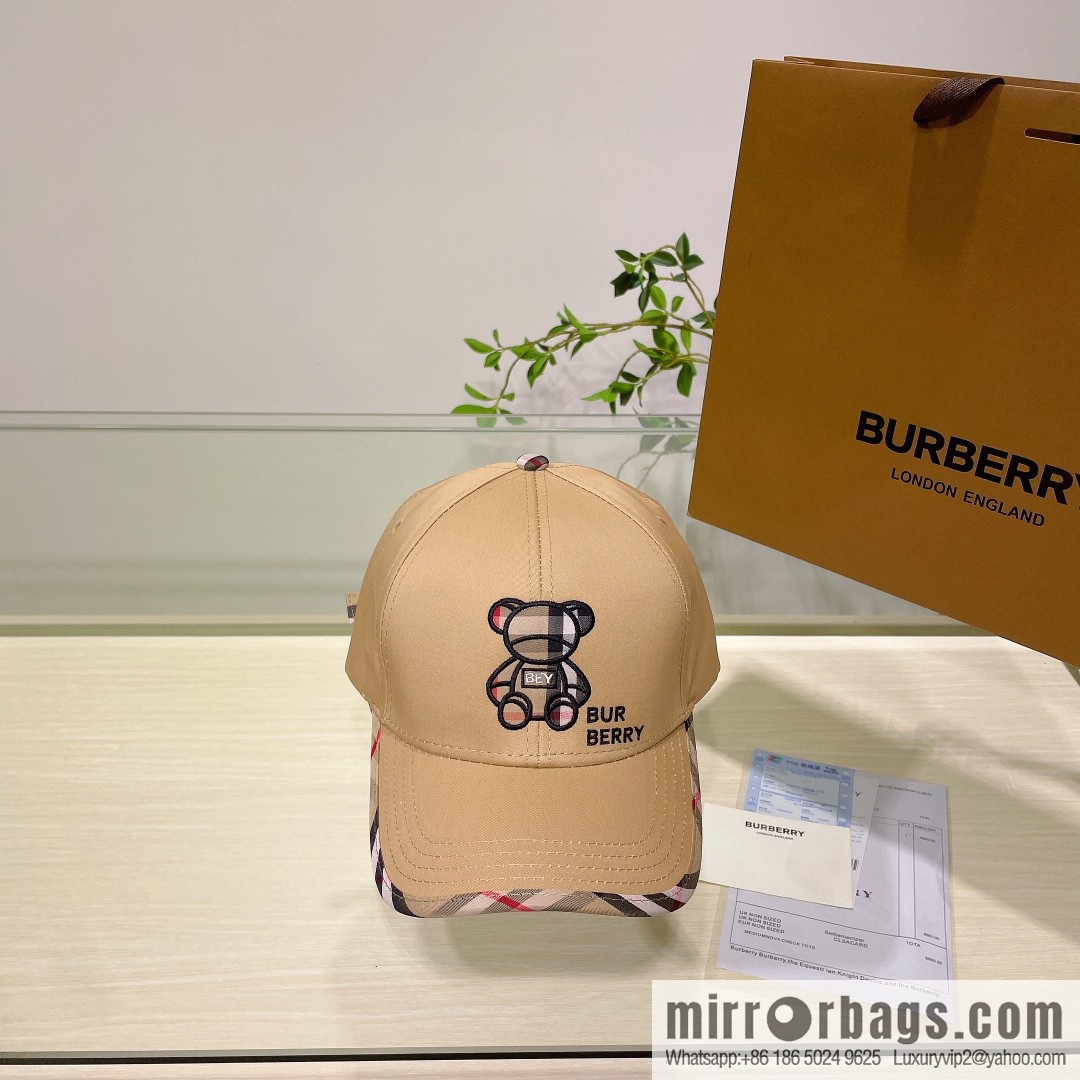 Burberry Burberry three-dimensional embroidery original baseball cap
