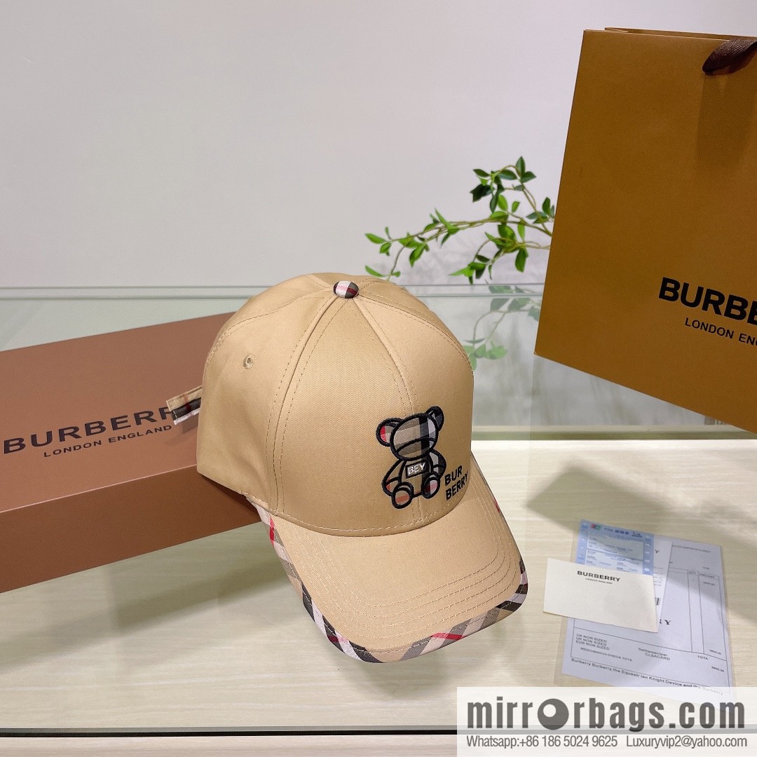 Burberry Burberry three-dimensional embroidery original baseball cap