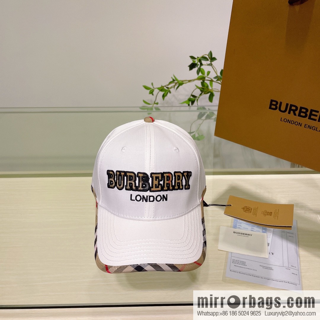 Burberry Burberry three-dimensional embroidery original baseball cap