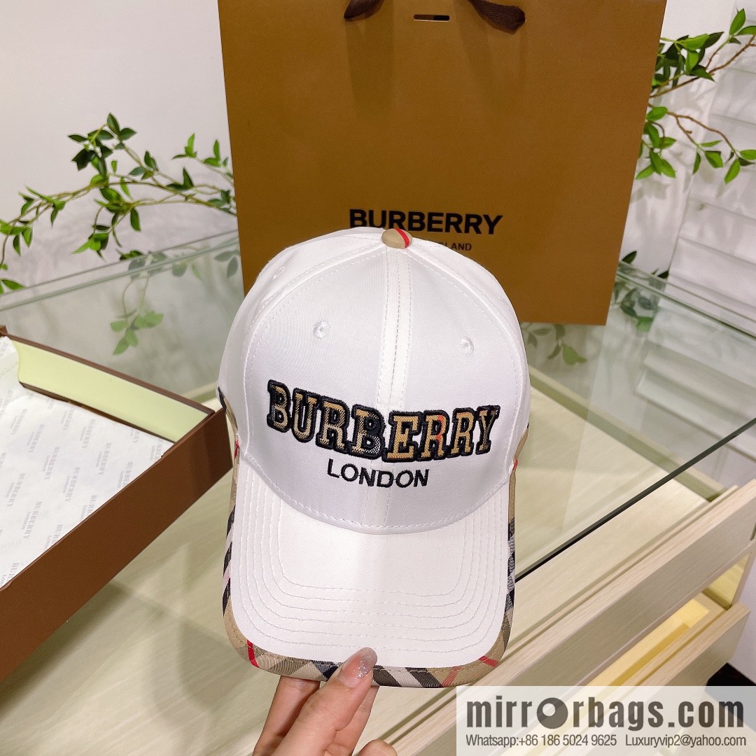 Burberry Burberry three-dimensional embroidery original baseball cap