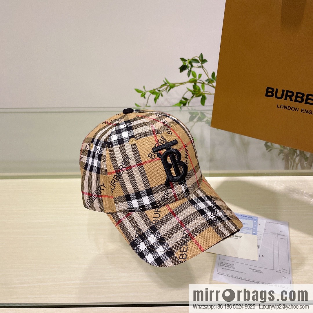 Burberry Burberry three-dimensional embroidery original baseball cap