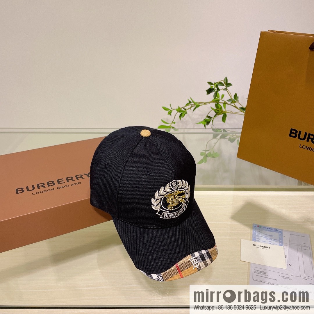 Burberry Burberry three-dimensional embroidery original baseball cap