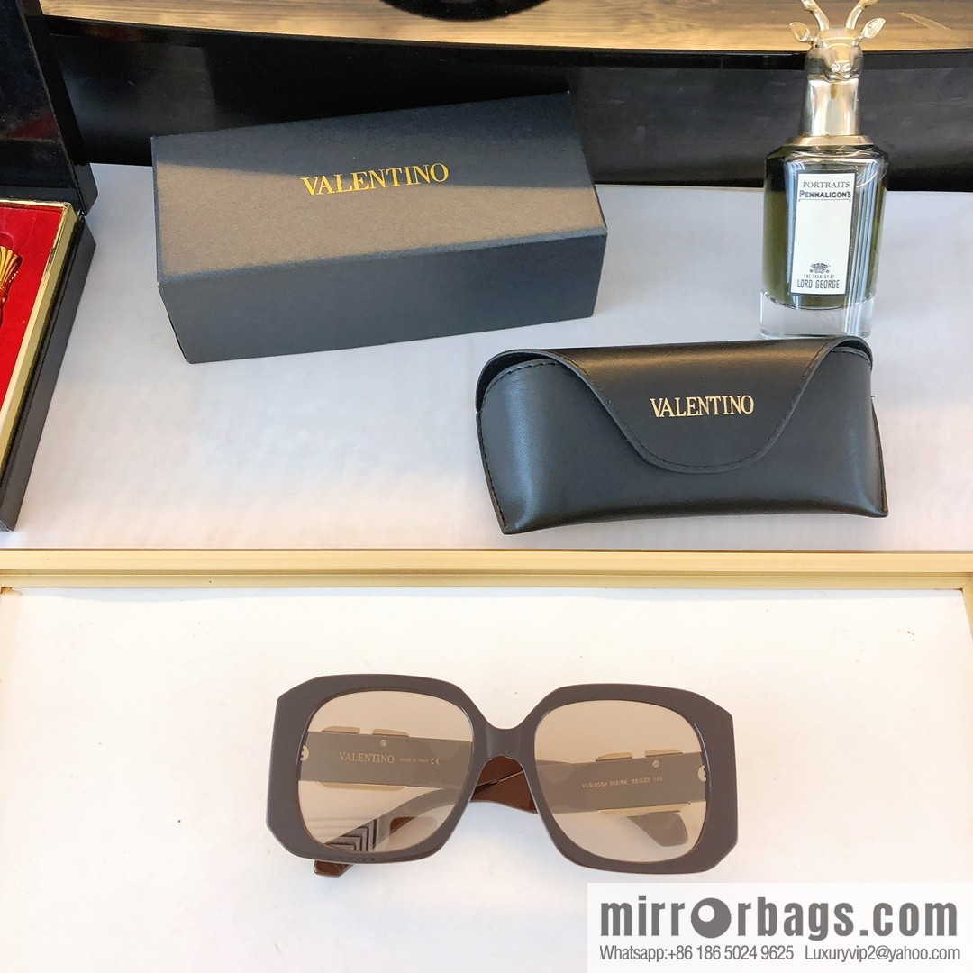 VALENTINO Valentino Large Box Unisex Sunglasses