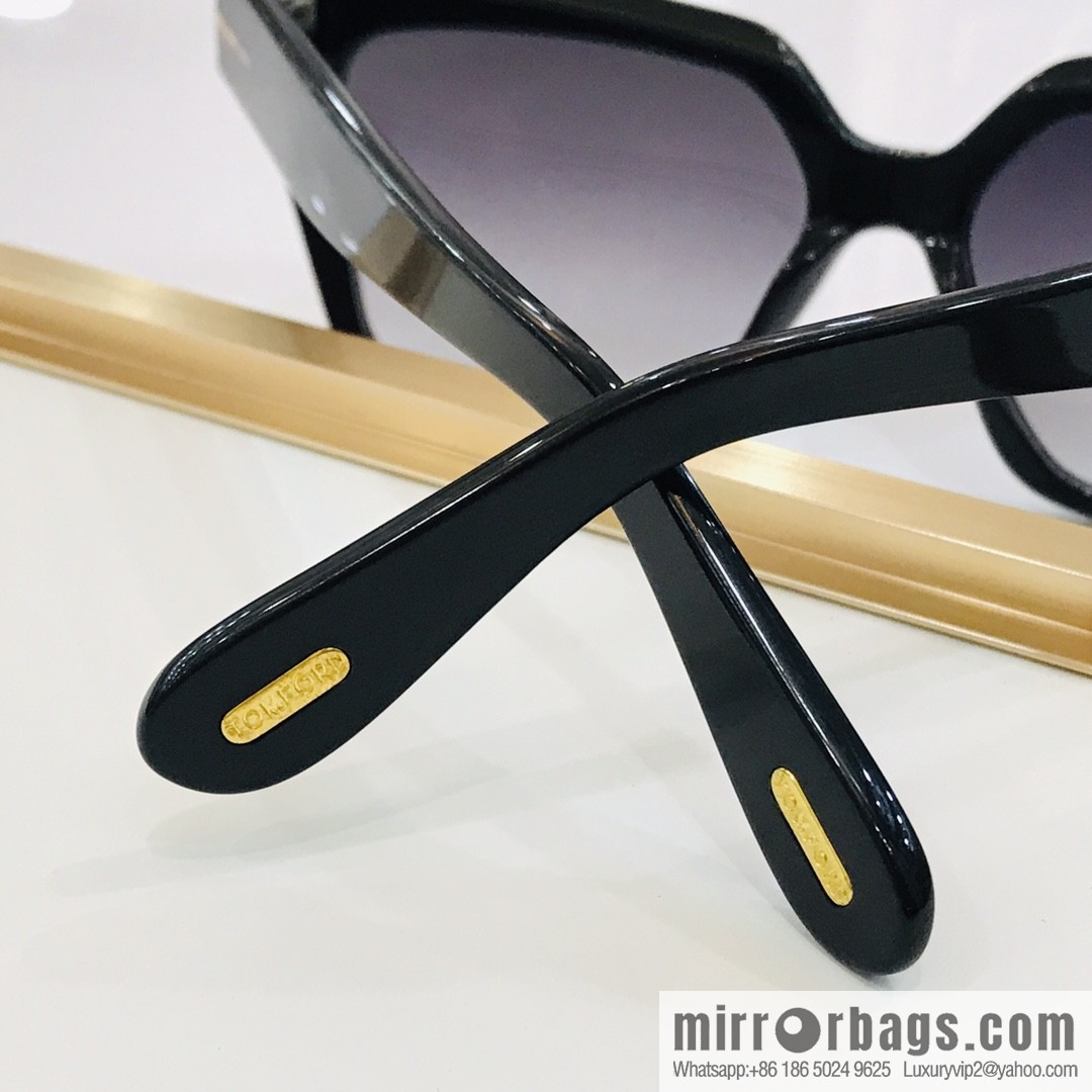TOM FORD Ultra Light Unisex Sunglasses