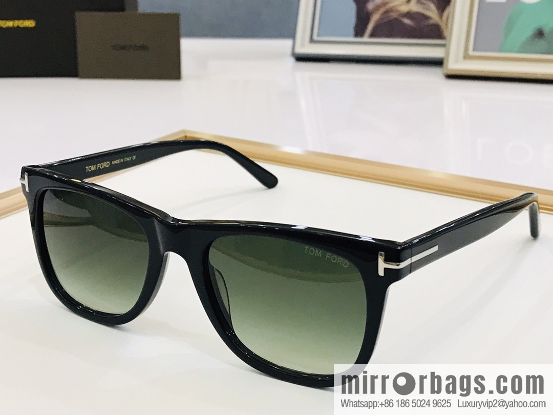 TOM FORD Ultra Light Unisex Sunglasses