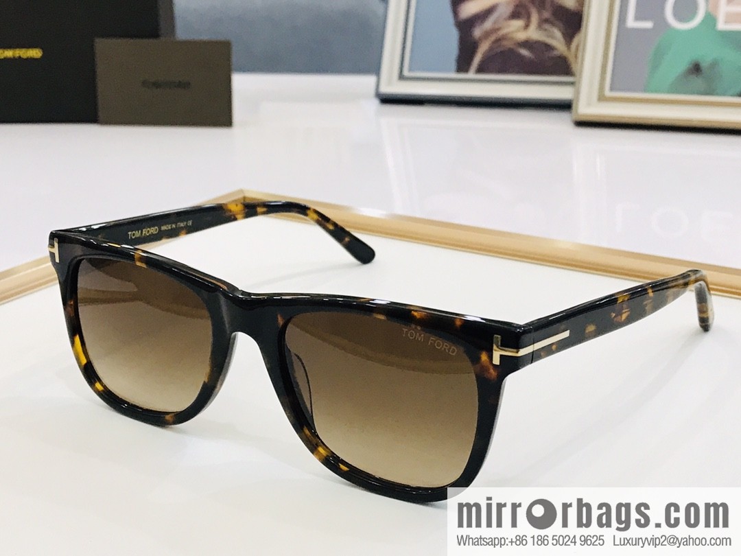 TOM FORD Ultra Light Unisex Sunglasses