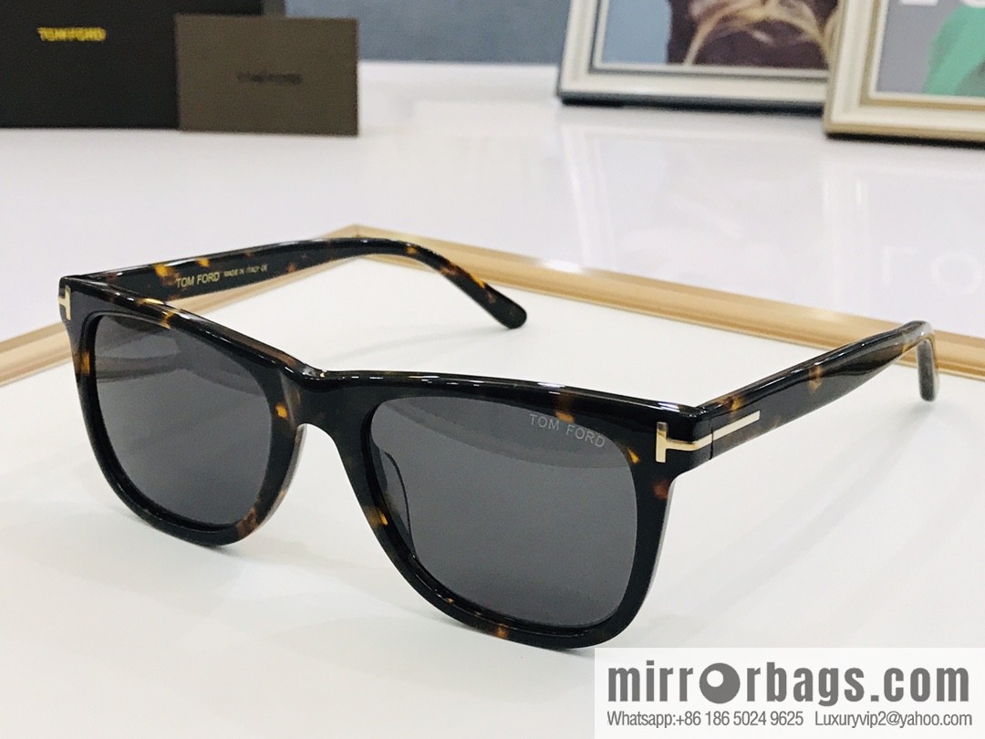 TOM FORD Ultra Light Unisex Sunglasses