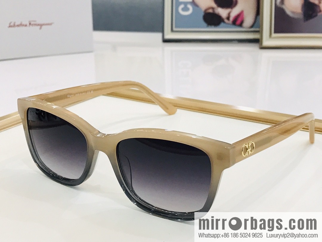 Ferragamo logo temple sunglasses