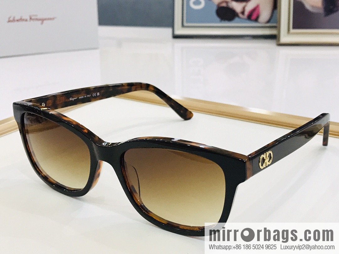 Ferragamo logo temple sunglasses