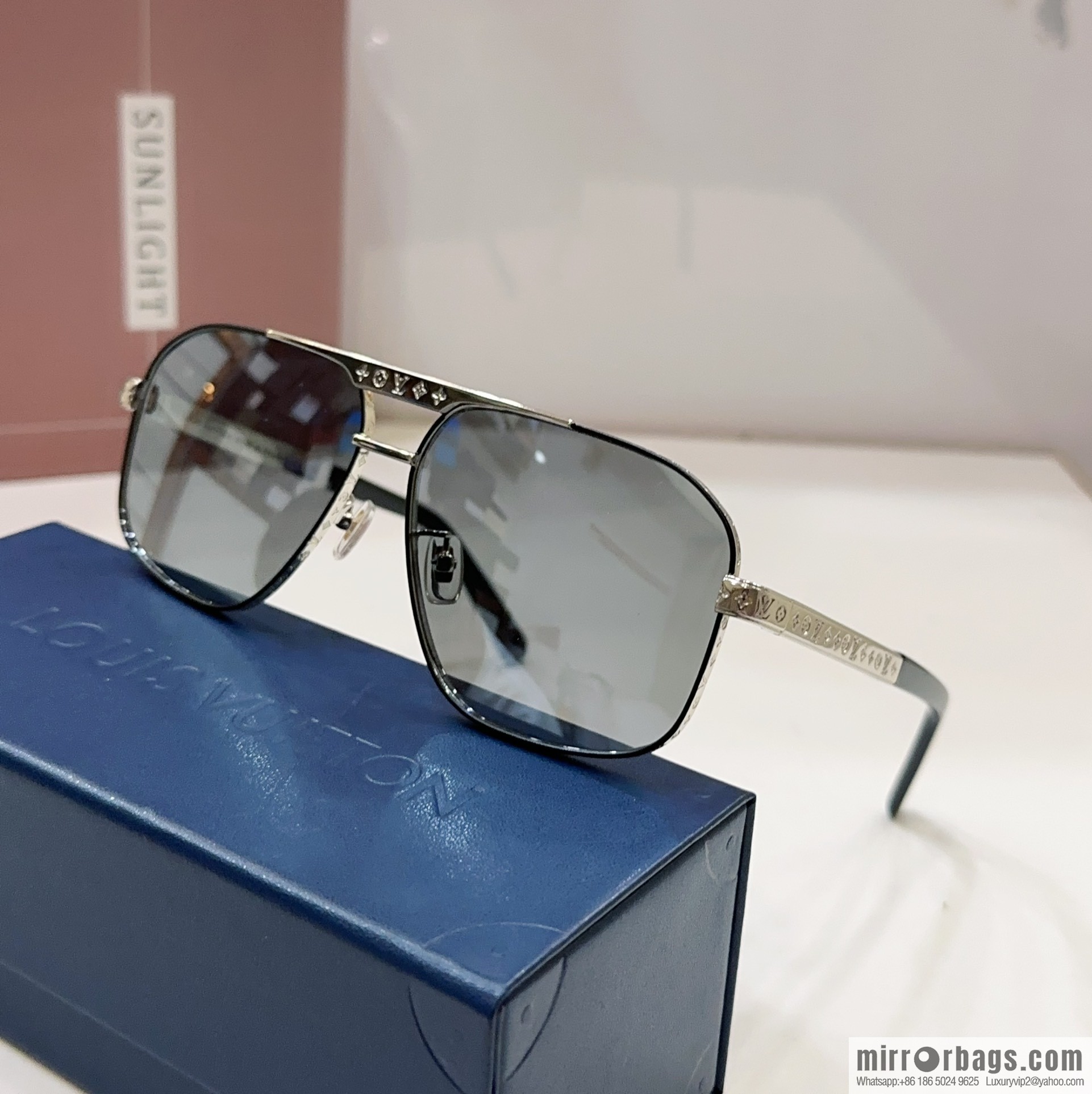 LV Louis Vuitton Square Unisex Sunglasses