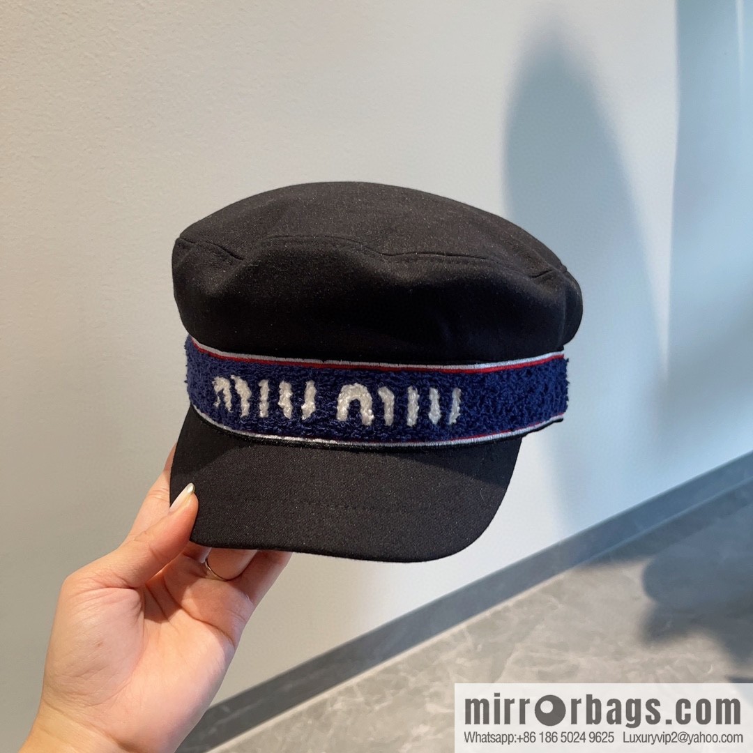 Miu miumiu duck tongue military cap