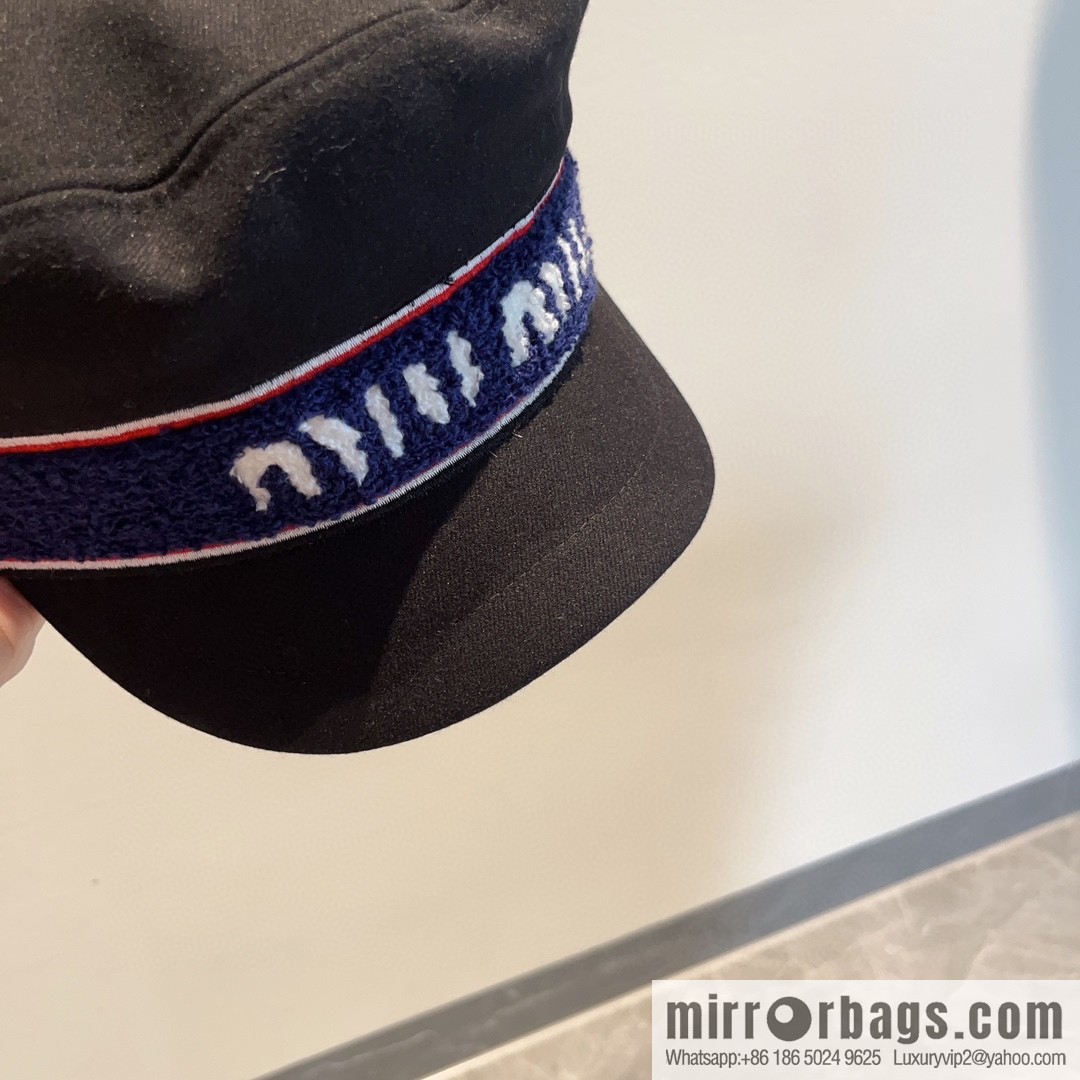 Miu miumiu duck tongue military cap