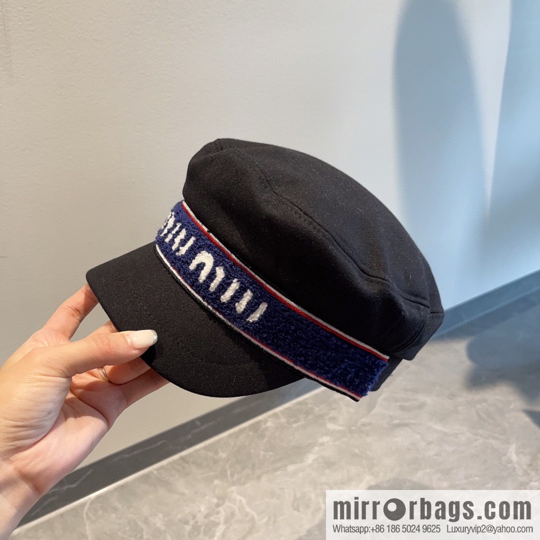 Miu miumiu duck tongue military cap
