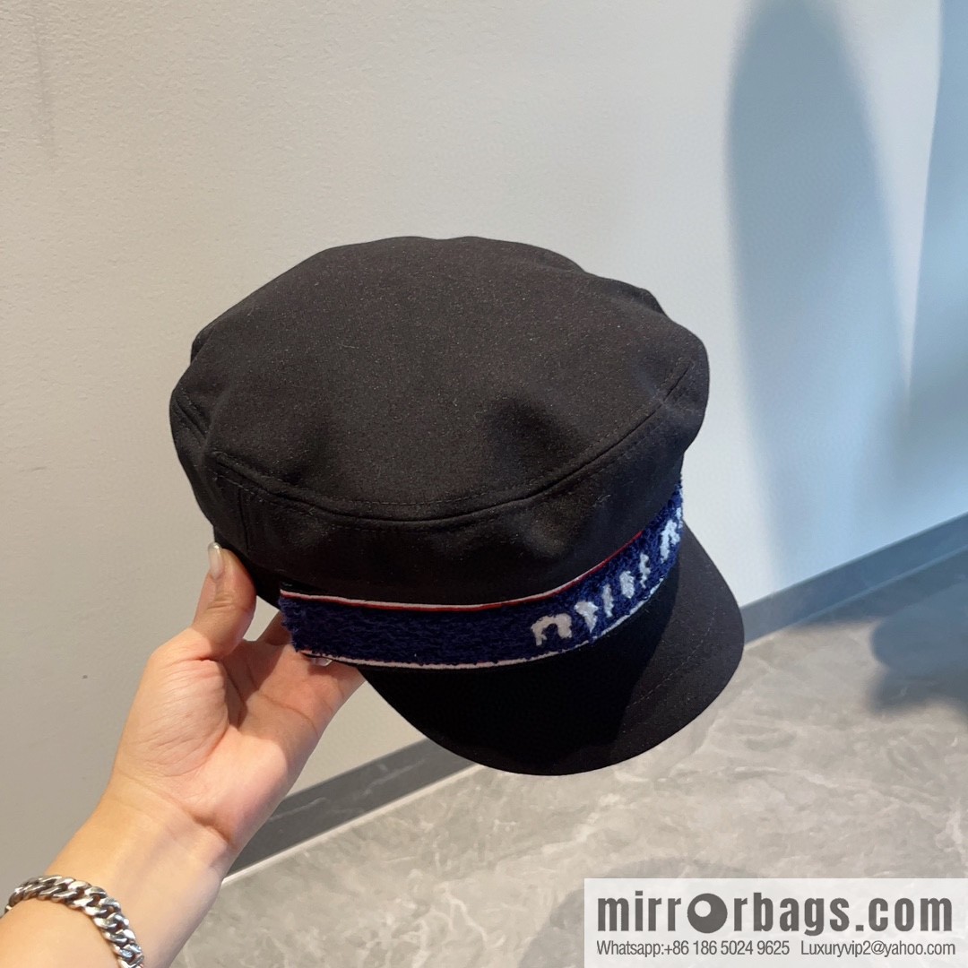 Miu miumiu duck tongue military cap