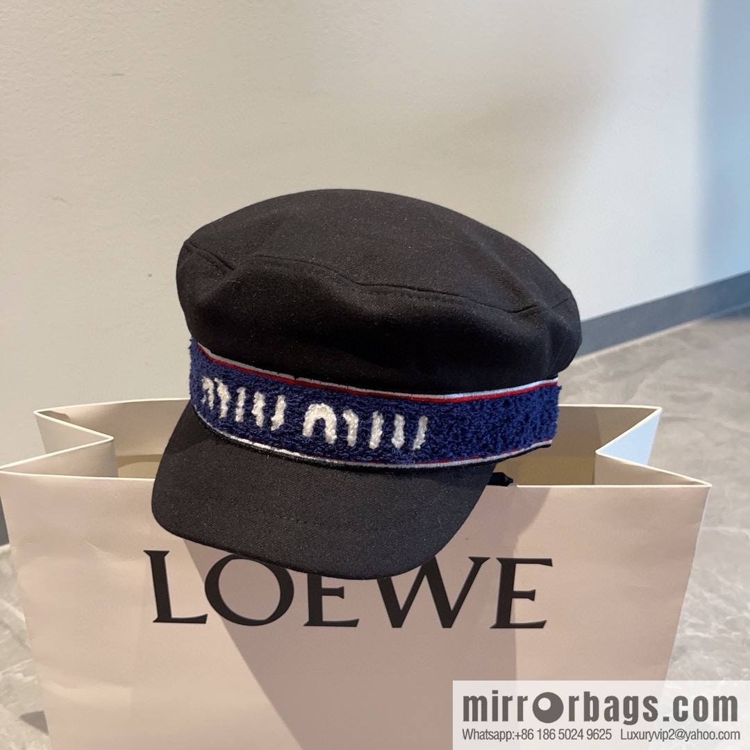 Miu miumiu duck tongue military cap