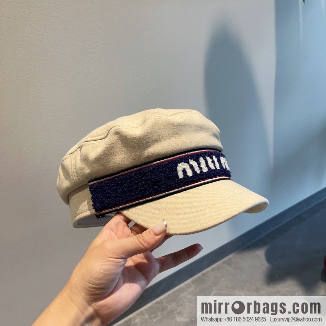 Miu miumiu duck tongue military cap