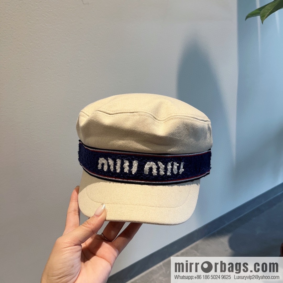 Miu miumiu duck tongue military cap
