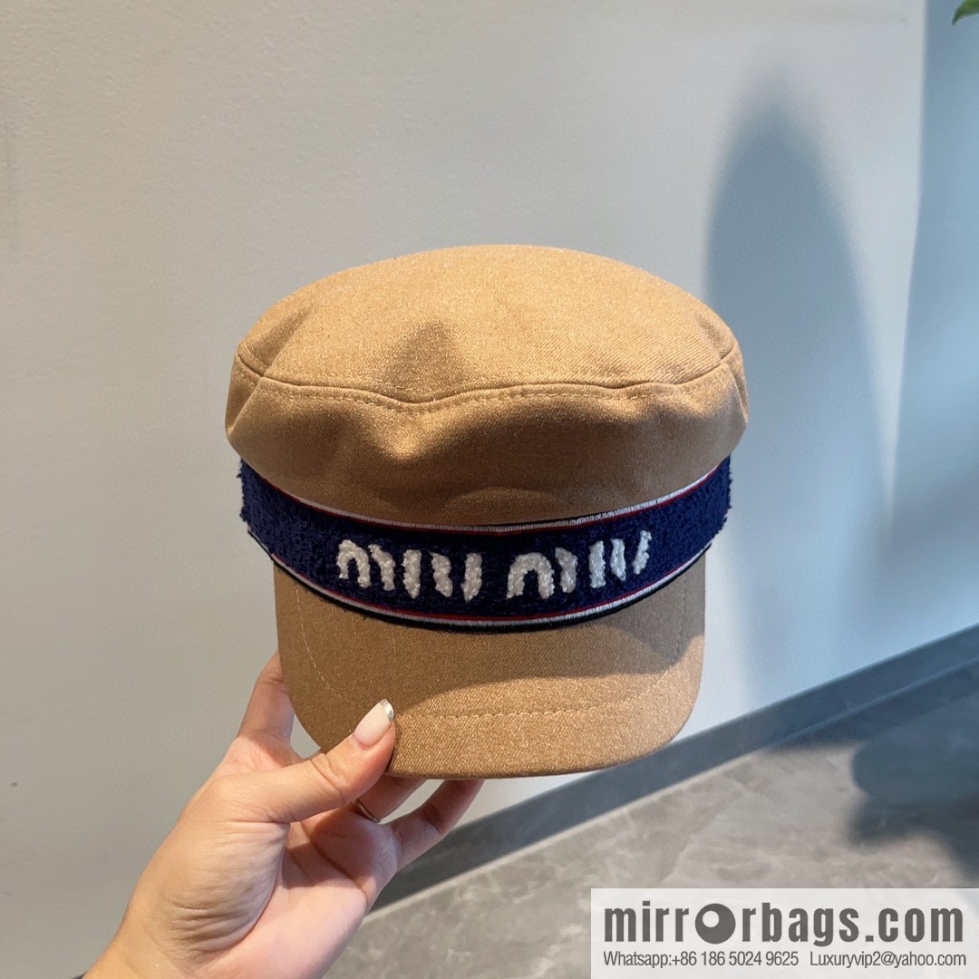 Miu miumiu duck tongue military cap