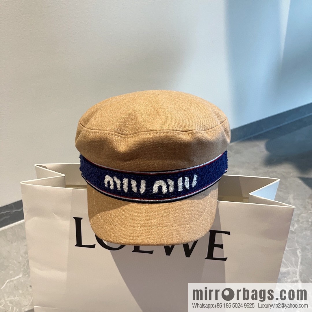 Miu miumiu duck tongue military cap