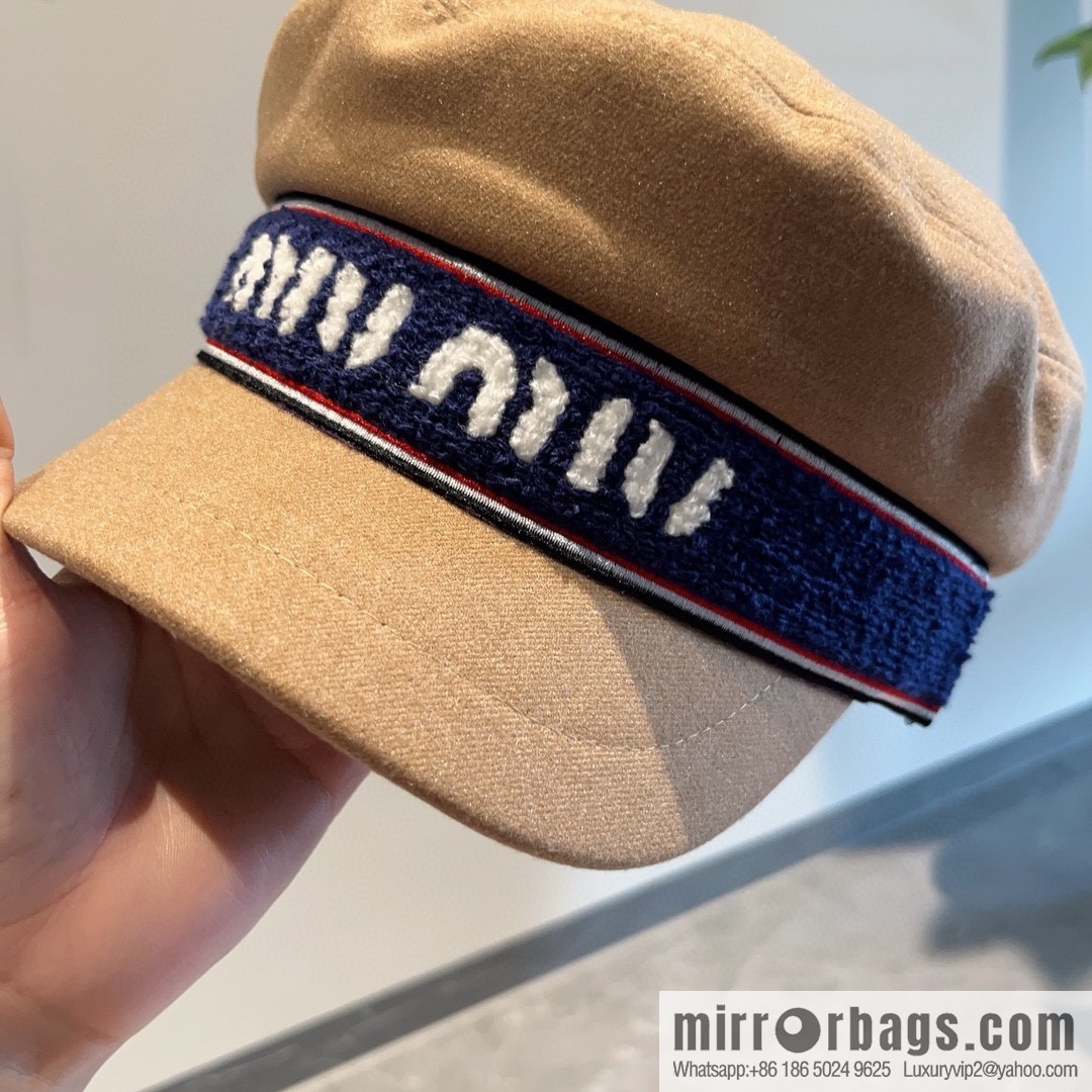 Miu miumiu duck tongue military cap