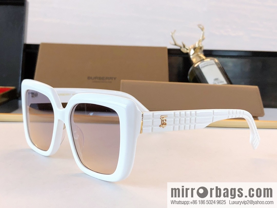 Burberry Burberry temple three-dimensional plaid women's sunglasses