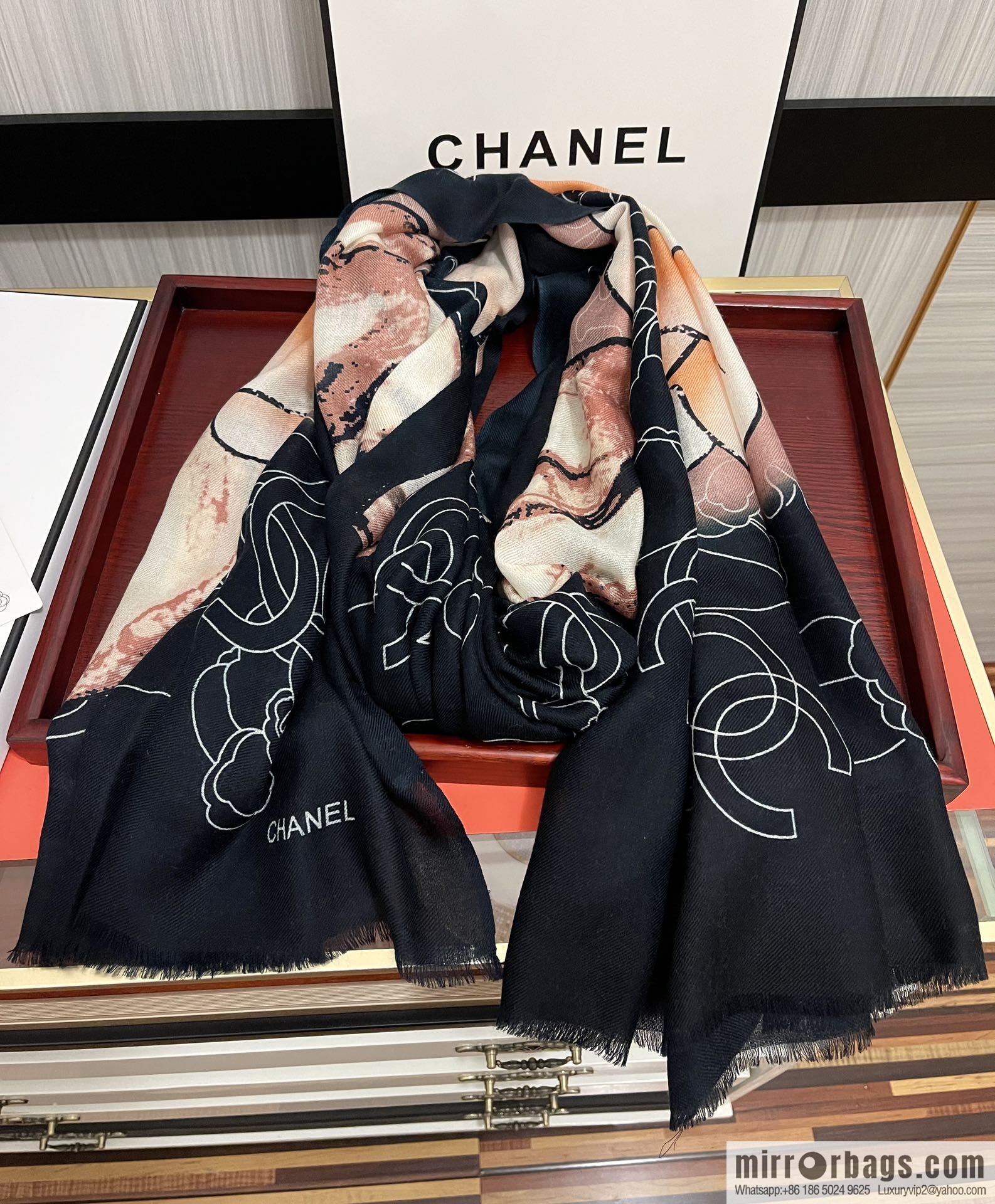 Chanel double-sided ring velvet long towel