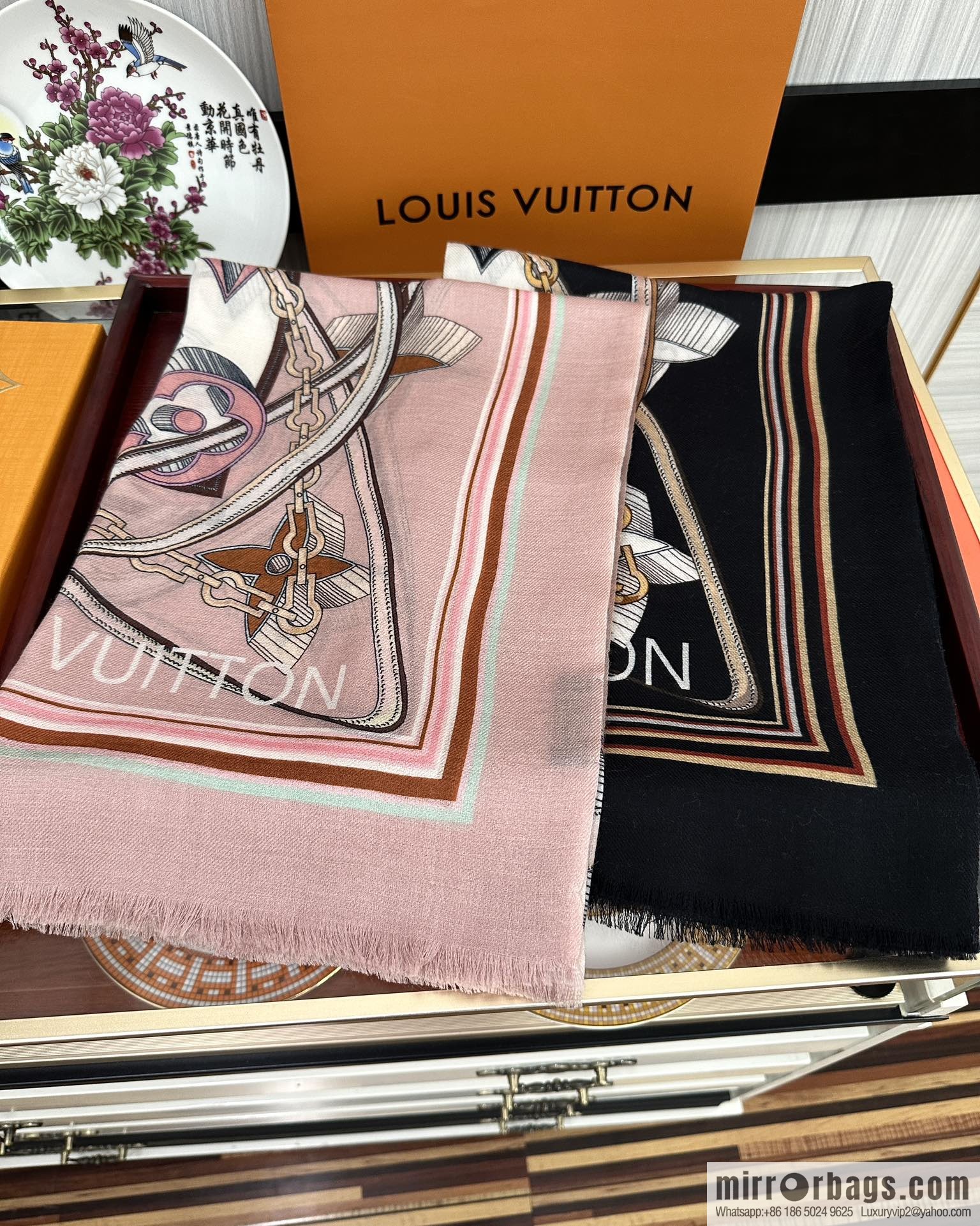 LV Louis Vuitton's latest cashmere towel