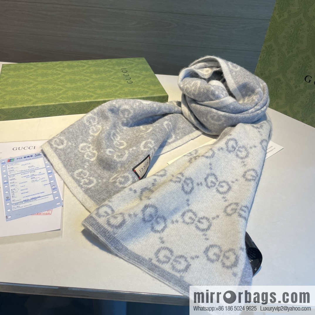 GUCCI Gucci double-sided jacquard classic cashmere scarf