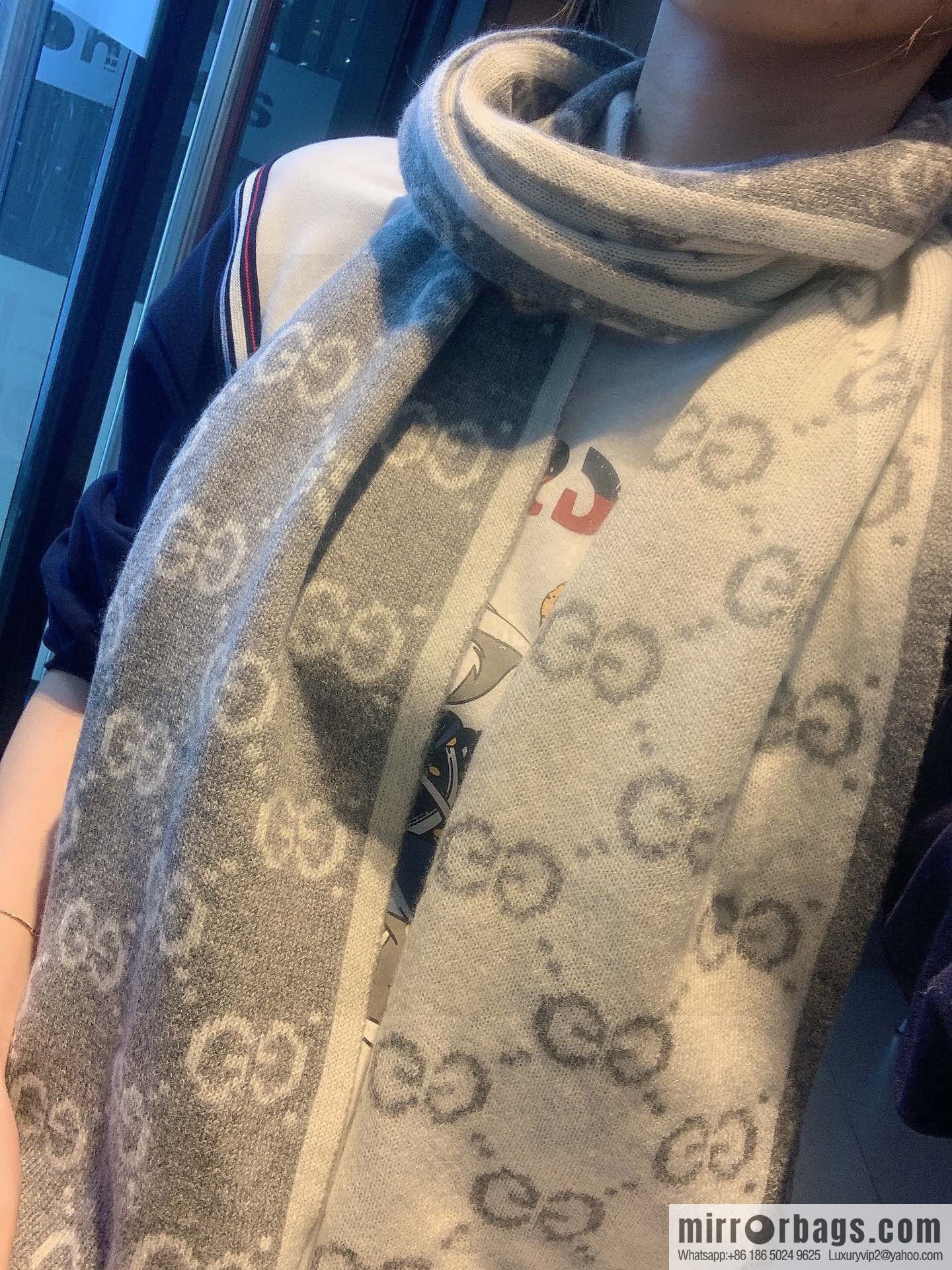 GUCCI Gucci double-sided jacquard classic cashmere scarf