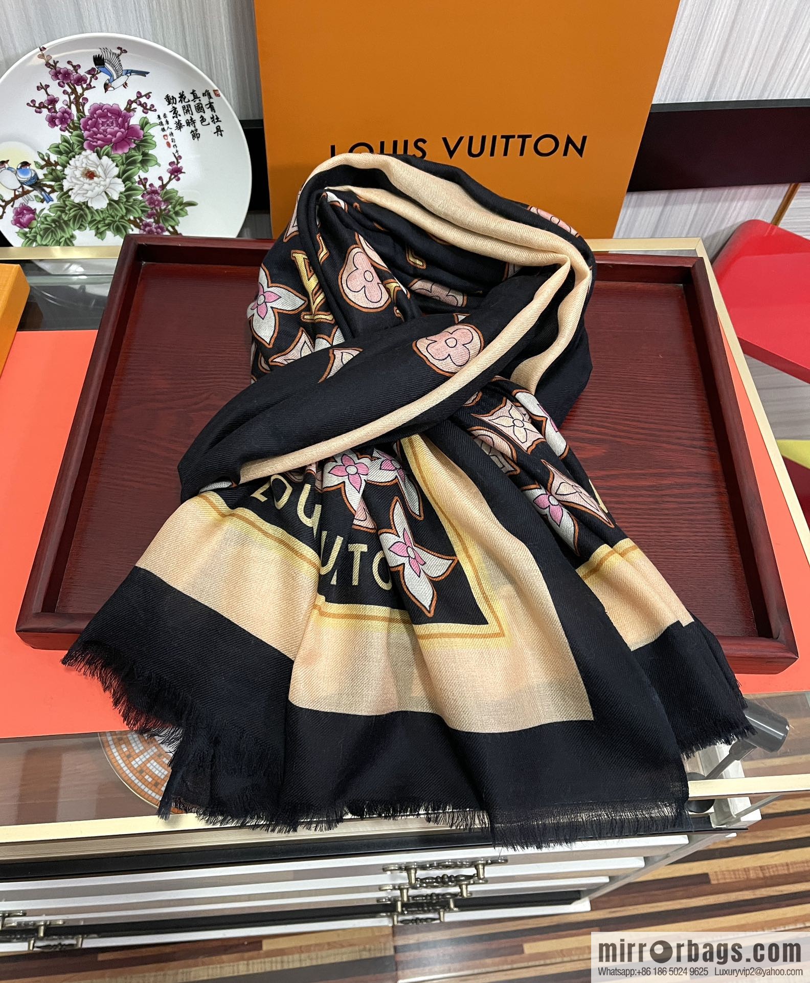 LV Louis Vuitton 300 cashmere long towels