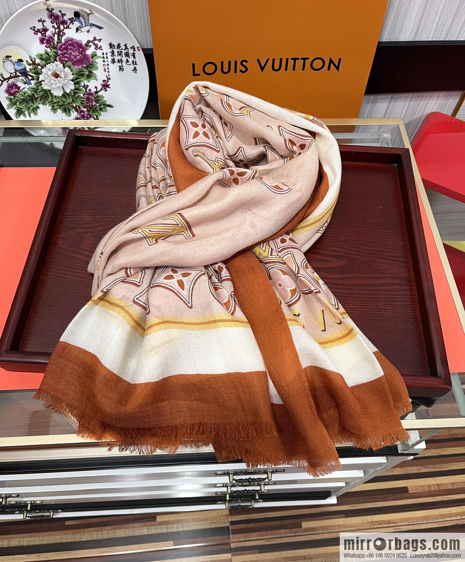 LV Louis Vuitton 300 cashmere long towels