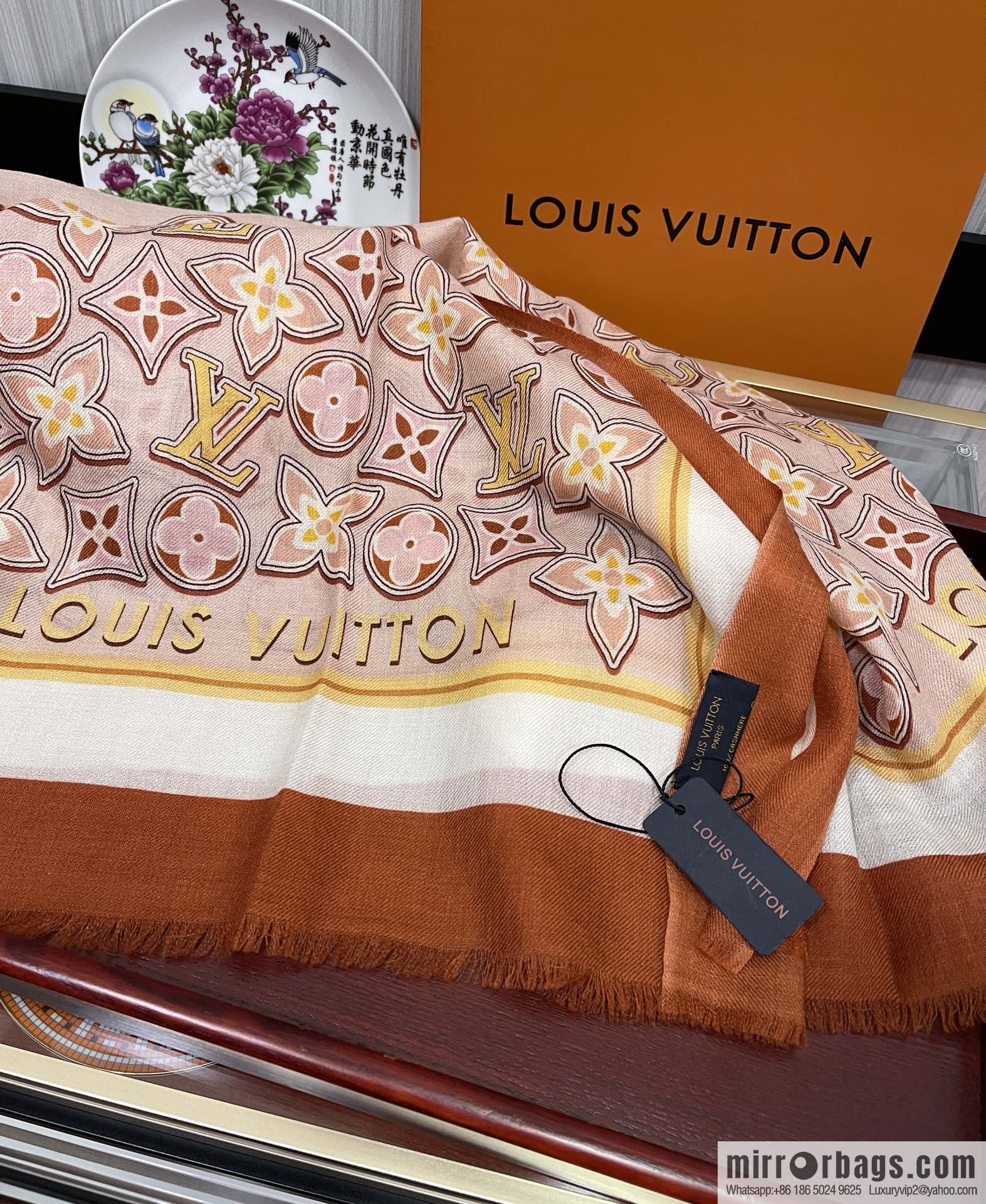 LV Louis Vuitton 300 cashmere long towels