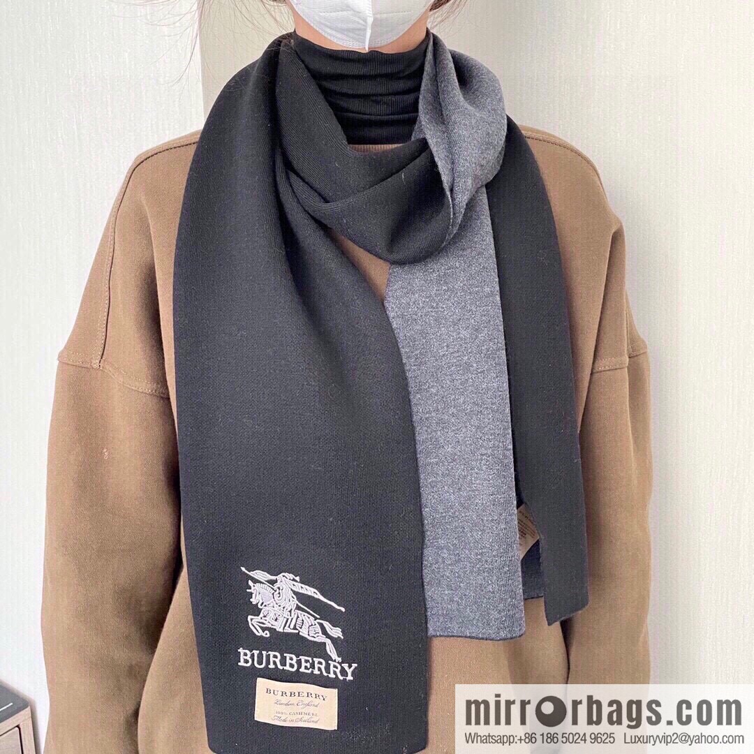 Burberry Burberry Classic Horse 100% Imported Knitted Cashmere Scarf